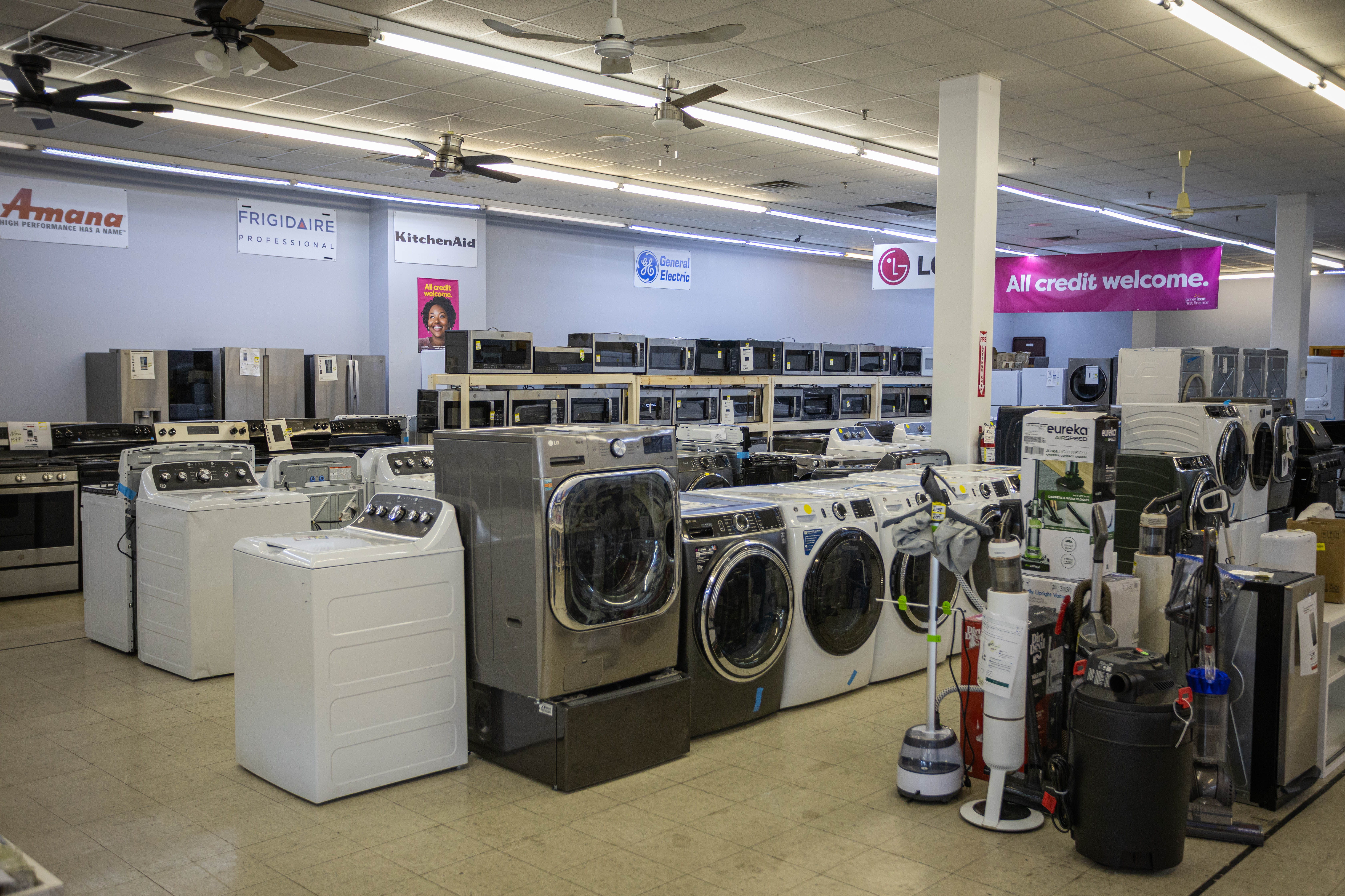 Appliance showroom with major brands